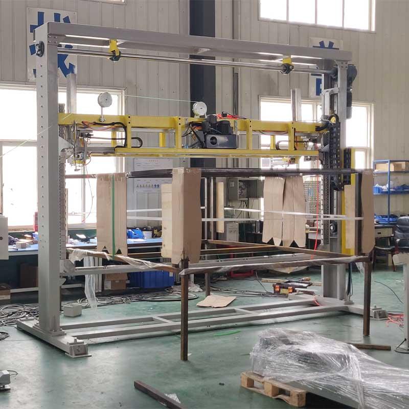 Vertical Pallet Strapper